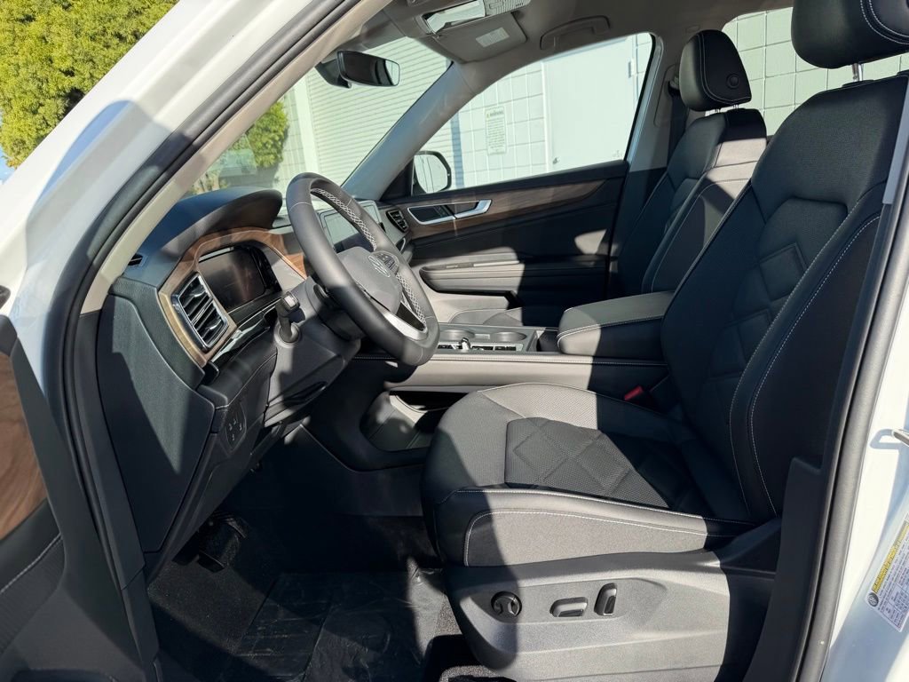 New 2026 Volkswagen Atlas SE image 13