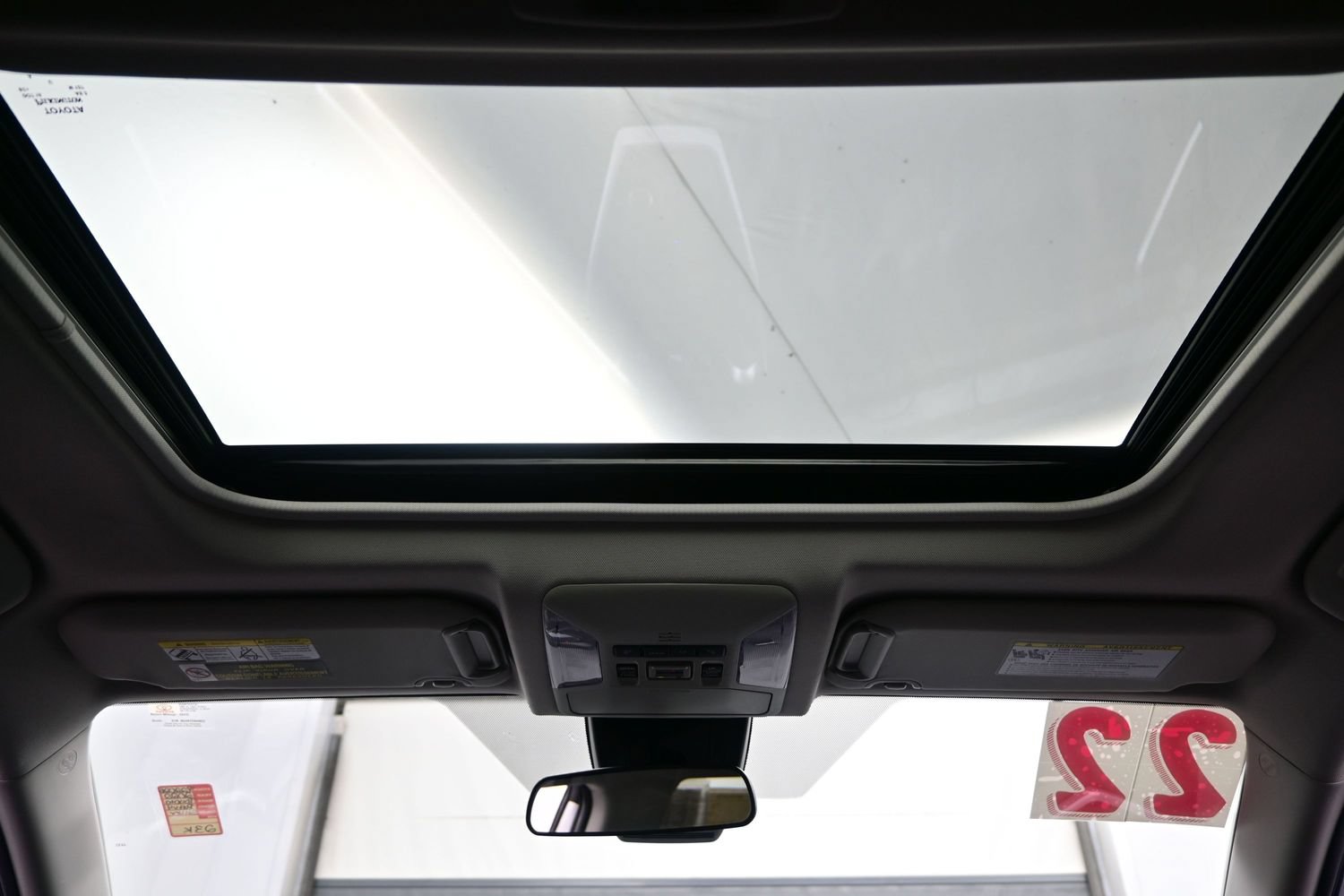 Used 2022 Toyota RAV4 XLE w/ Convenience Package AWD/4WD image 18