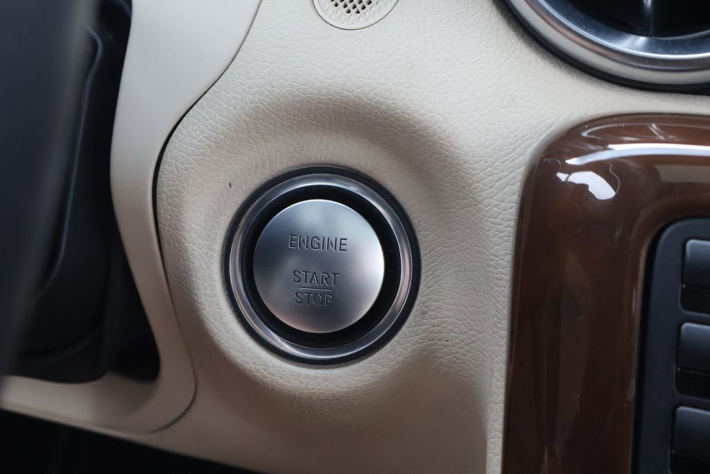 Used 2016 Mercedes-Benz SLK 300 image 29