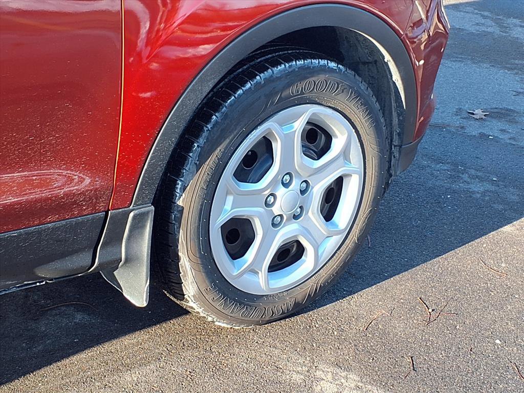 Used 2019 Ford Escape S image 22