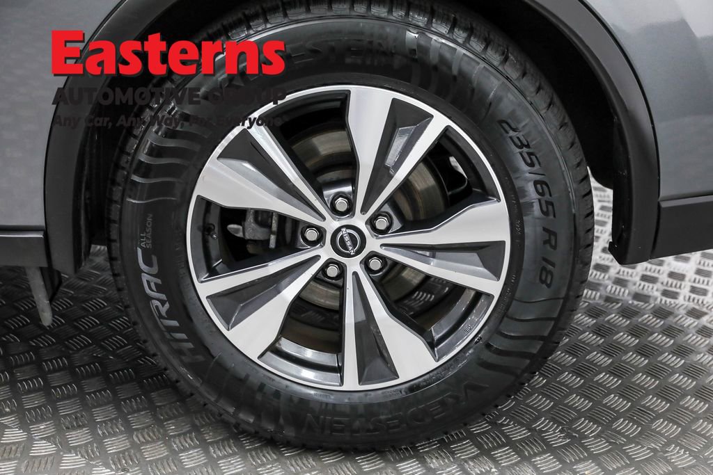 Used 2023 Nissan Murano SV image 32