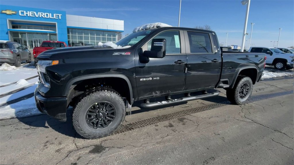 New 2026 Chevrolet Silverado 2500 ZR2 image 6