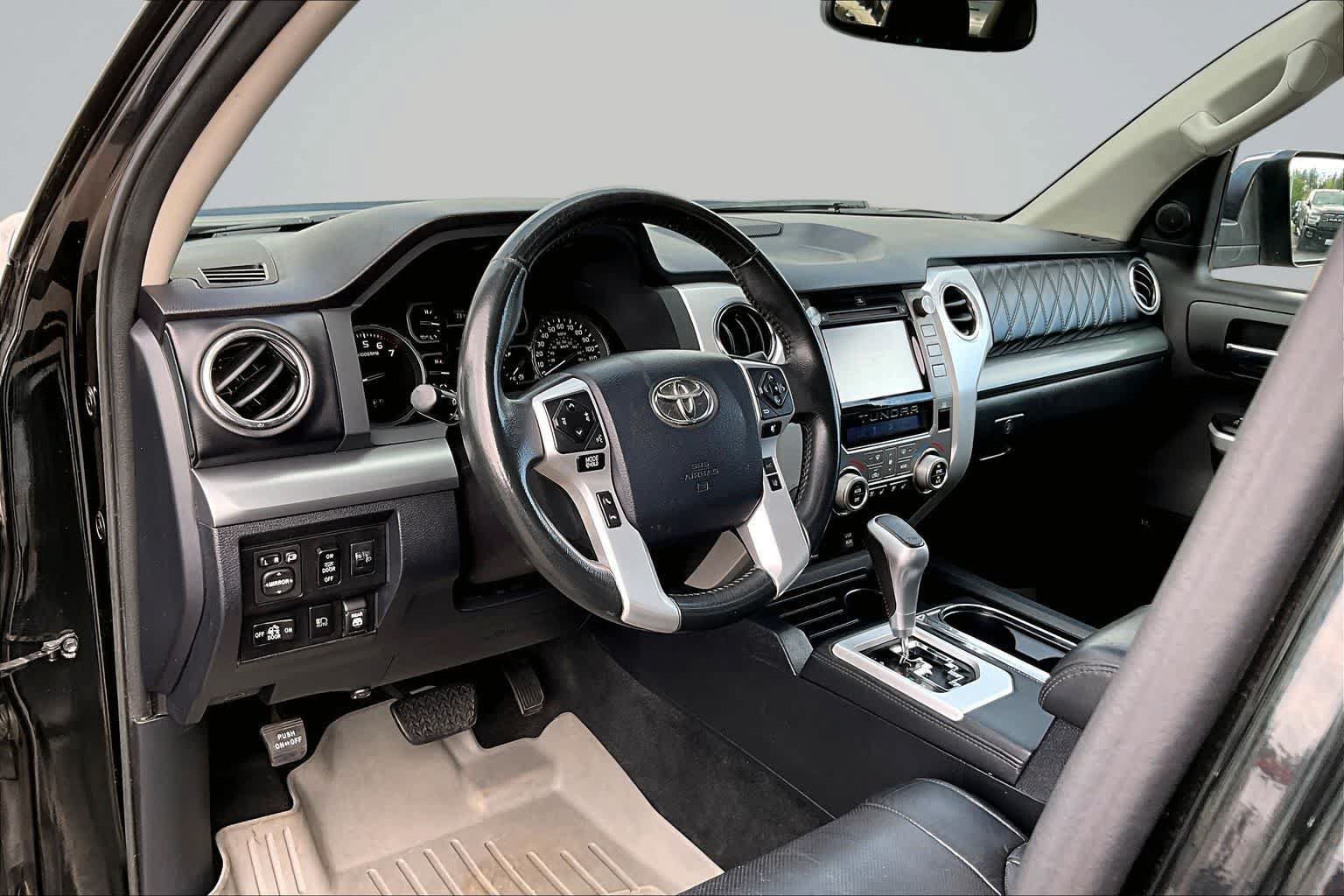 Used 2019 Toyota Tundra Platinum AWD/4WD image 2