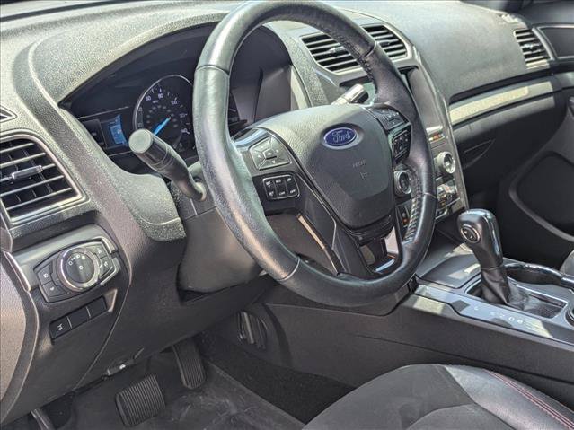 Used 2019 Ford Explorer XLT w/ Equipment Group 202A FWD image 8