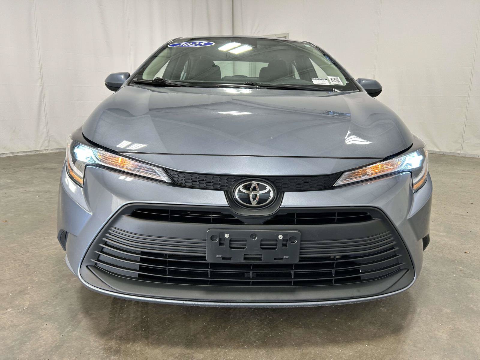 Used 2025 Toyota Corolla LE FWD image 6