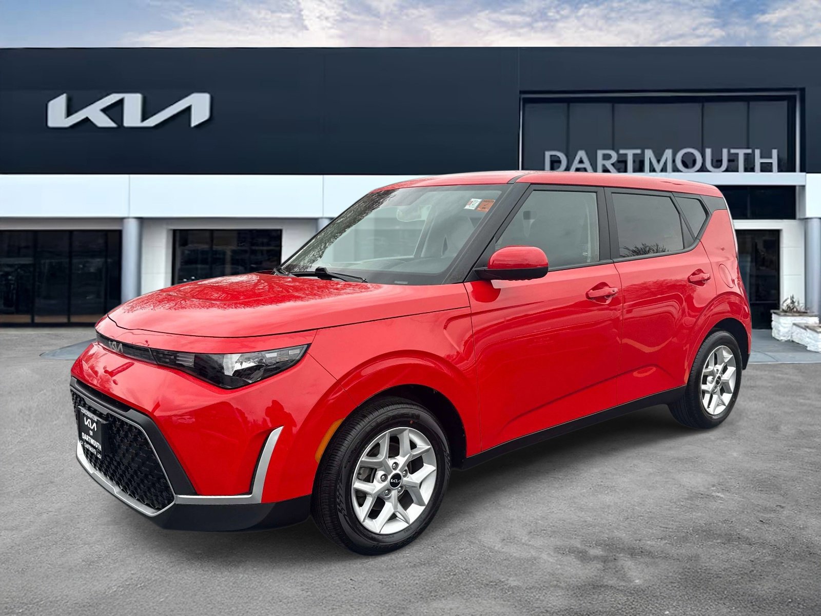 Used 2023 Kia Soul S FWD image 1