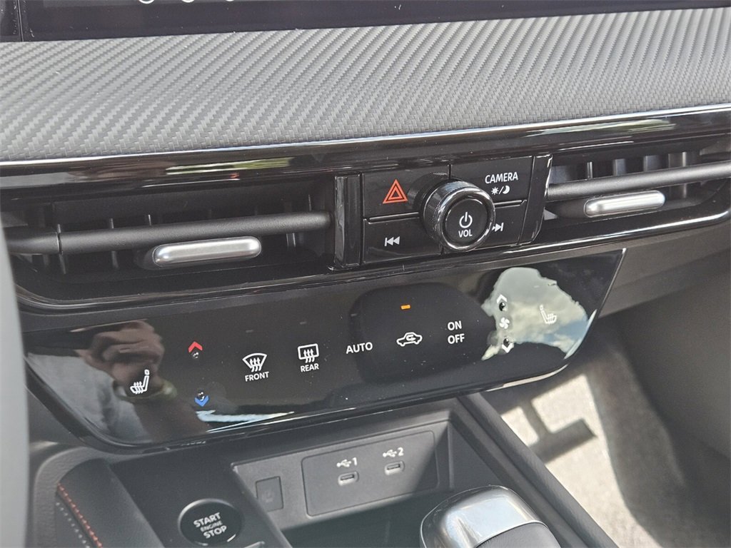 New 2026 Nissan Kicks SR w/ Cold Weather Package image 22