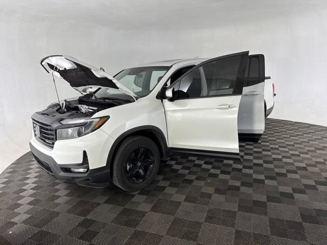 Certified 2023 Honda Ridgeline Black Edition image 12