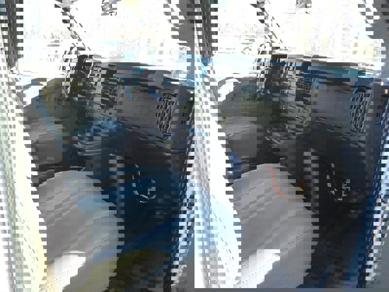 Used 2017 Chevrolet Express 2500 LS image 19