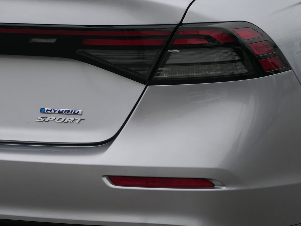 Used 2025 Honda Accord Sport image 5