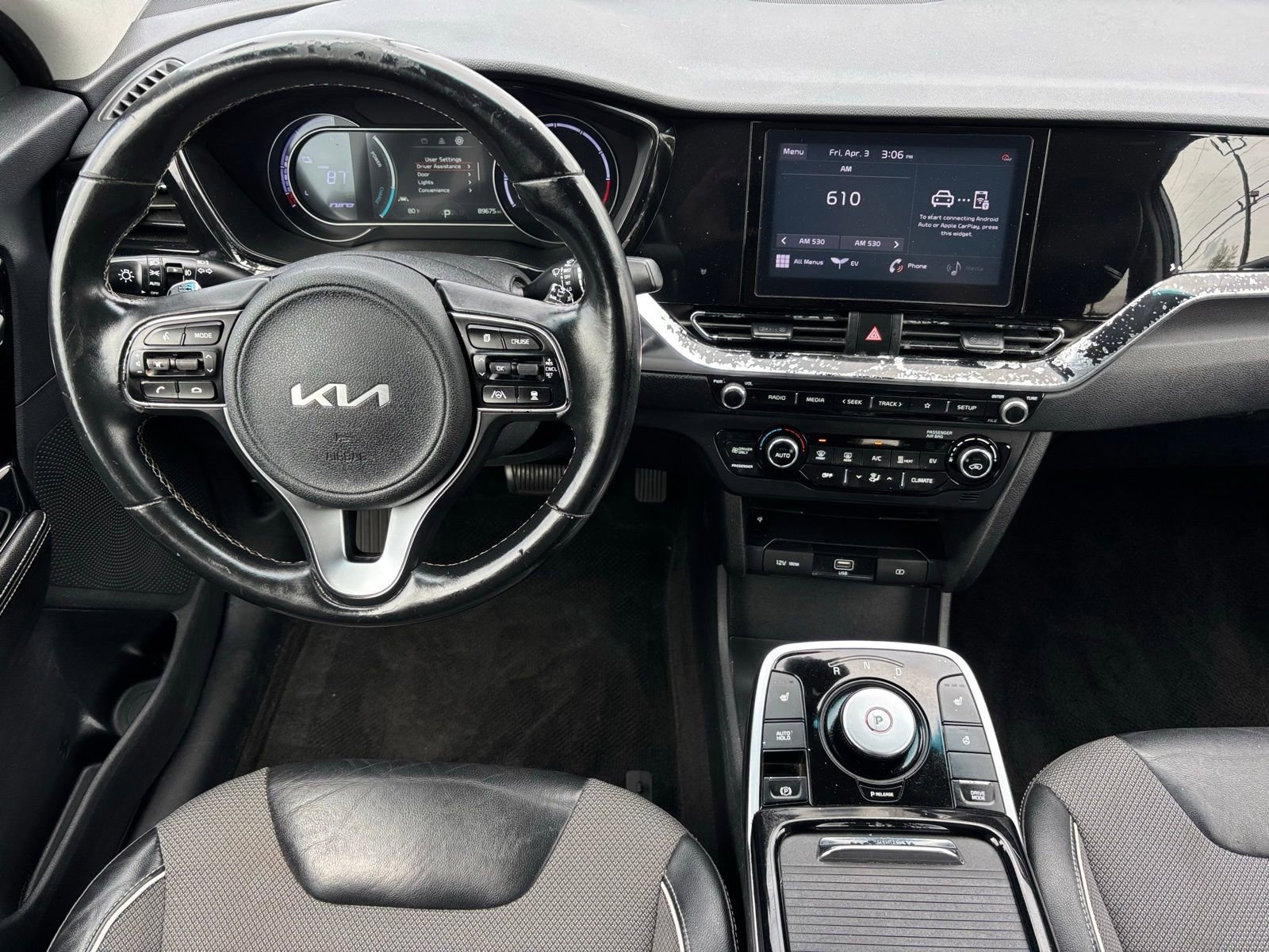 Used 2022 Kia Niro EX w/ Cold Weather Package image 5