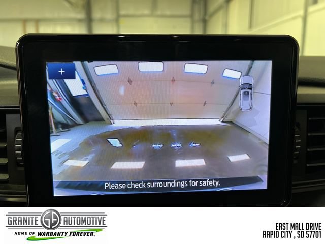 Used 2024 Ford Explorer XLT AWD/4WD image 16