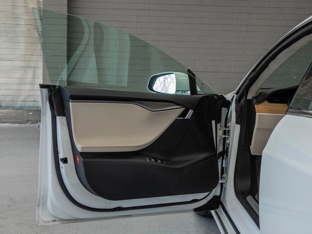 Used 2019 Tesla Model S Performance image 28