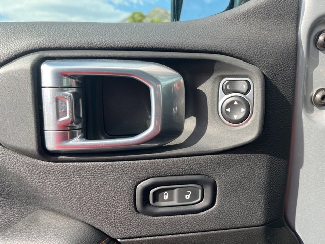 Used 2023 Jeep Gladiator Mojave w/ Cold Weather Group image 14