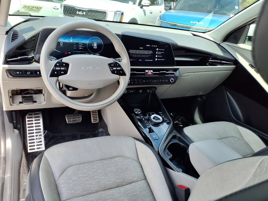 Certified 2023 Kia Niro Wave FWD image 11