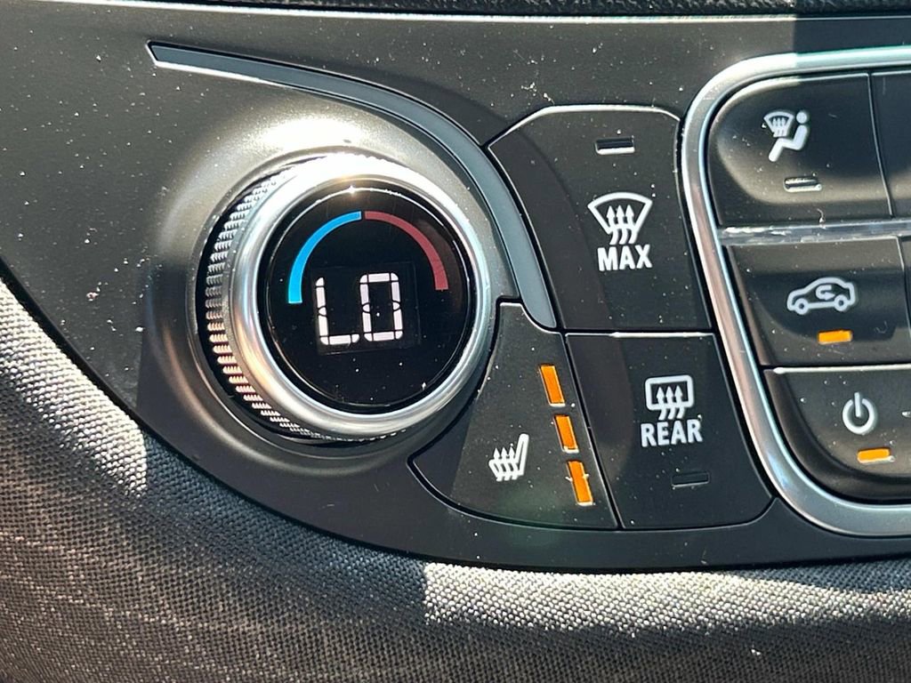 Used 2023 Chevrolet Malibu LT image 24