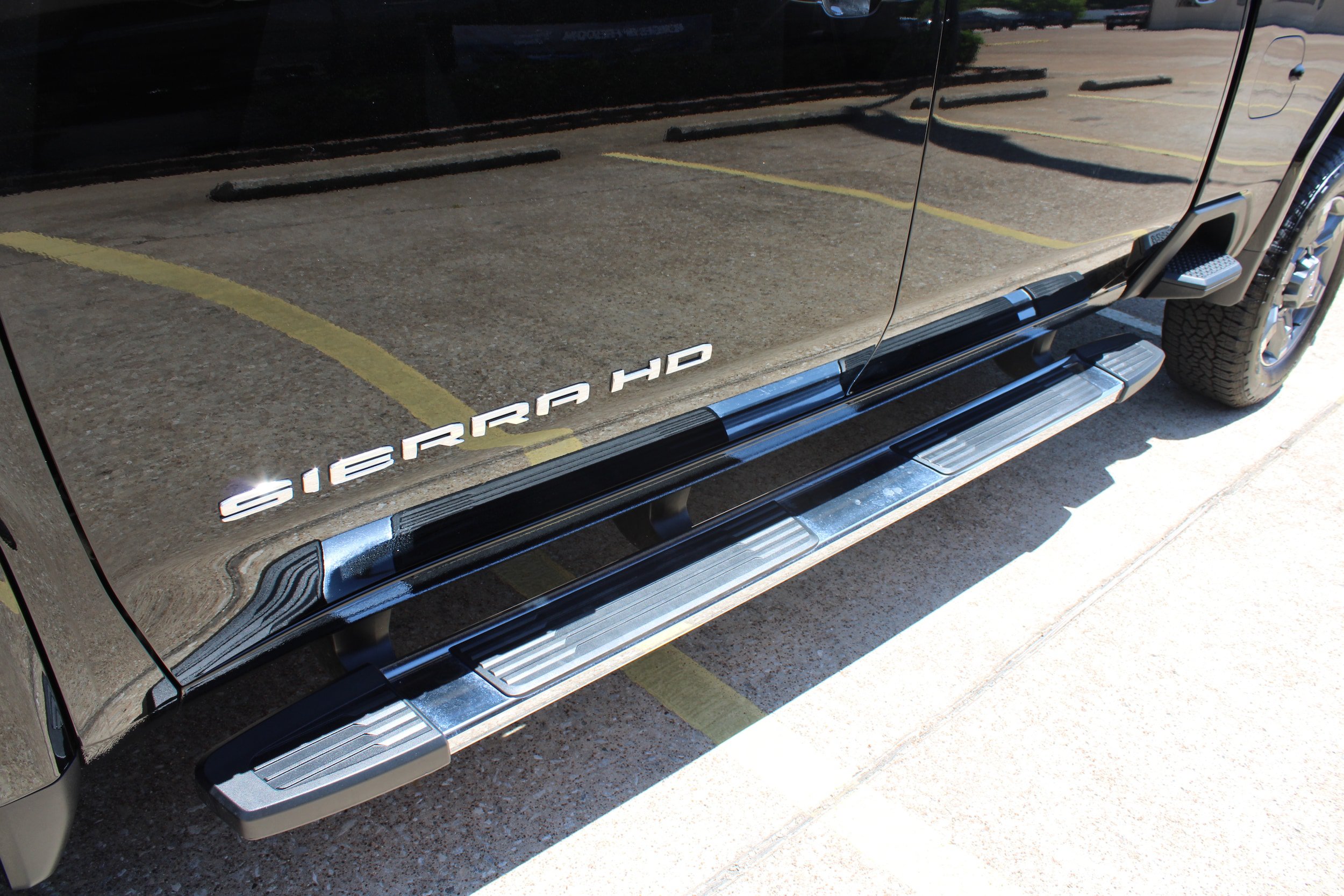 Used 2026 GMC Sierra 2500 SLT w/ SLT Premium Package AWD/4WD image 12