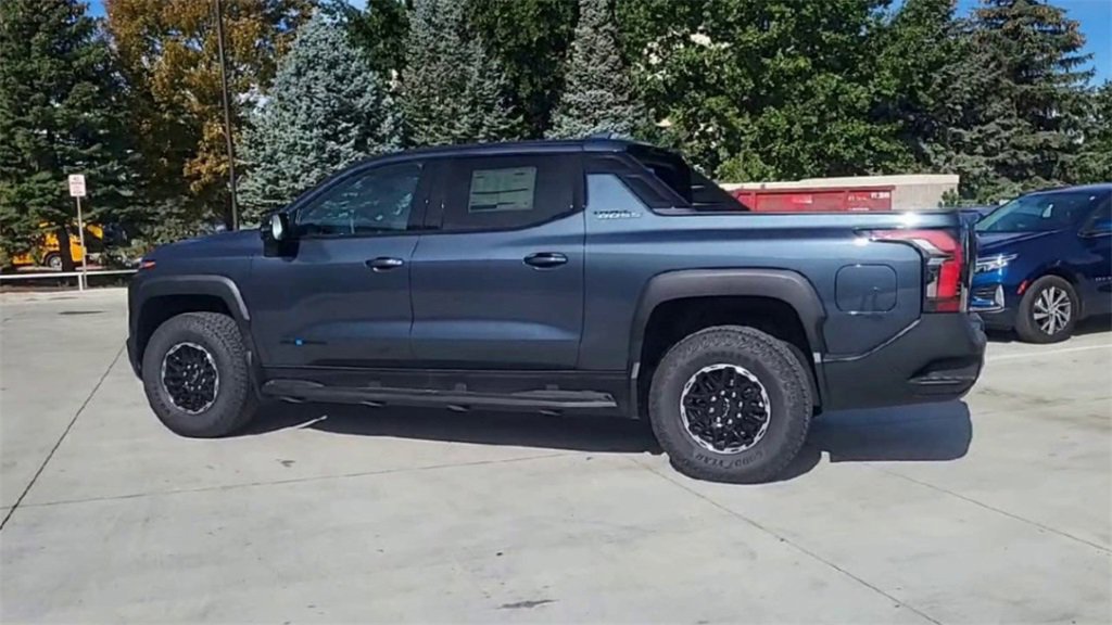 New 2026 Chevrolet Silverado EV Trail Boss image 7