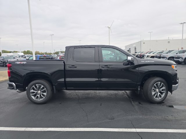 New 2026 Chevrolet Silverado 1500 LT w/ LPO, Liner Protection Package AWD/4WD image 16