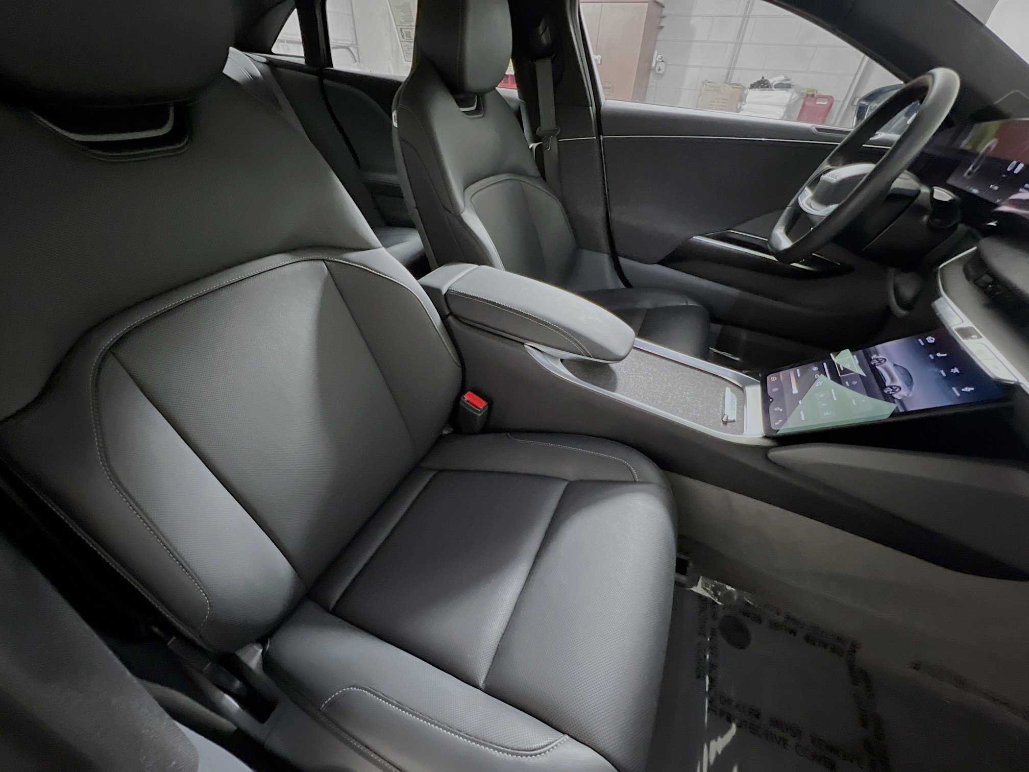 Used 2023 Lucid Air Pure image 30