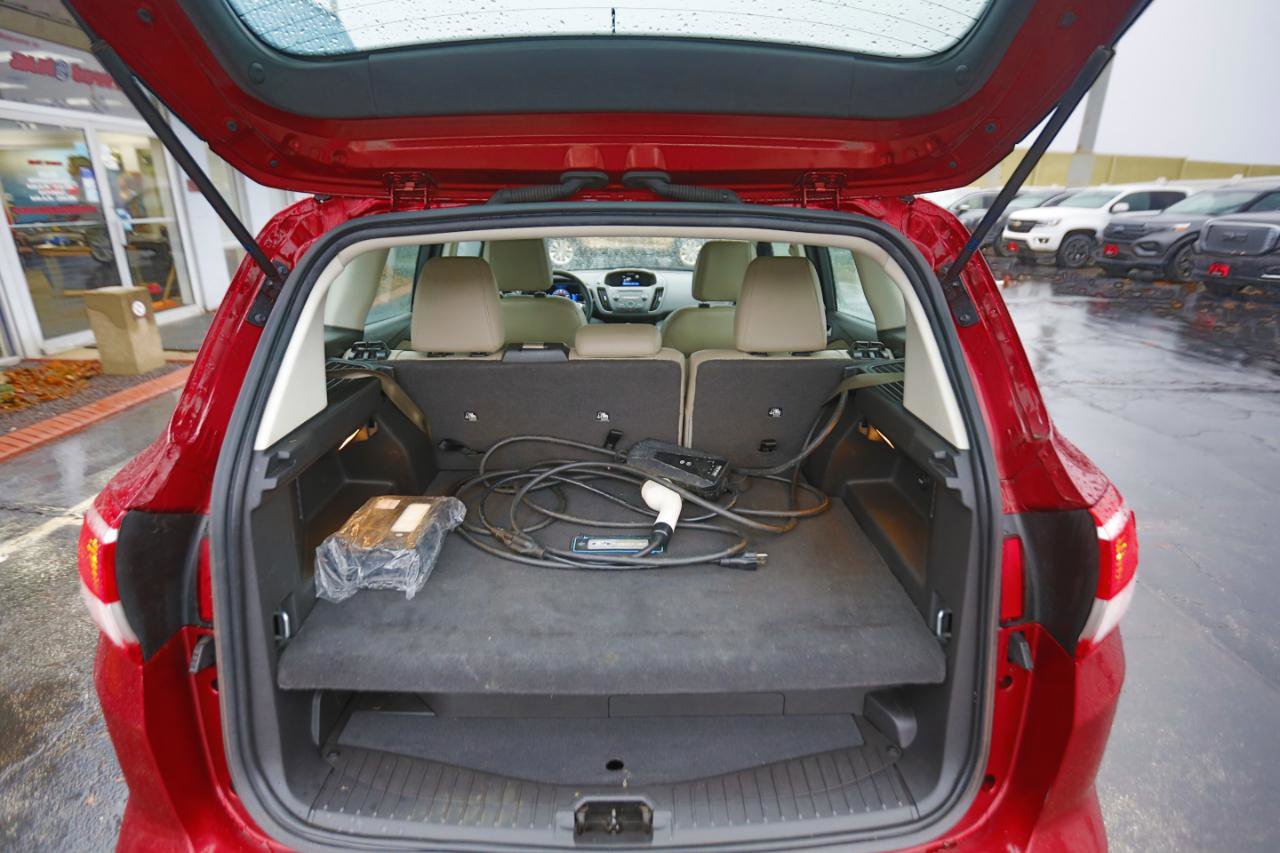Used 2017 Ford C-MAX Energi SE w/ Equipment Group 402A image 15