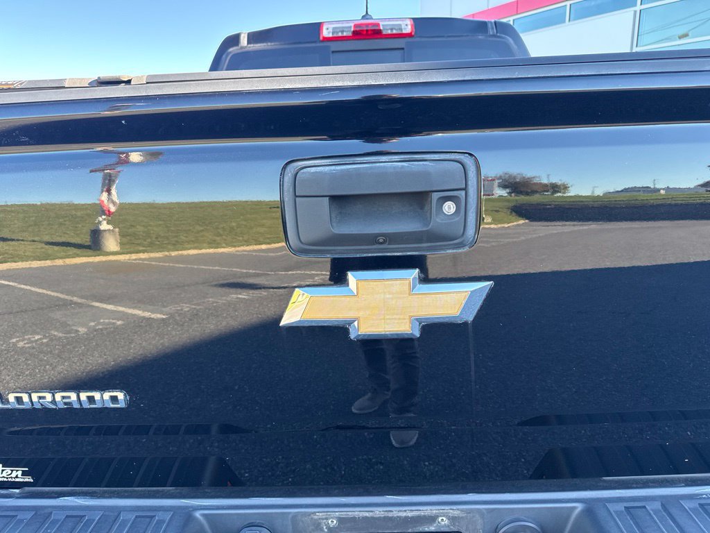 Used 2016 Chevrolet Colorado Z71 AWD/4WD image 14