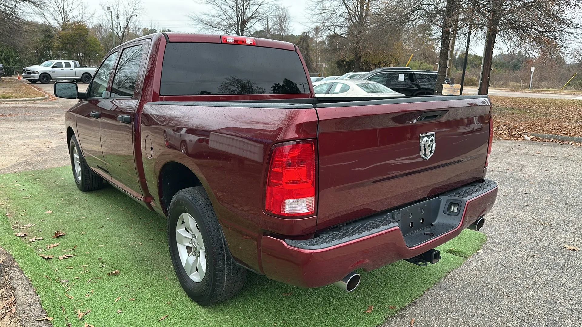 Used 2017 RAM 1500 Express image 6