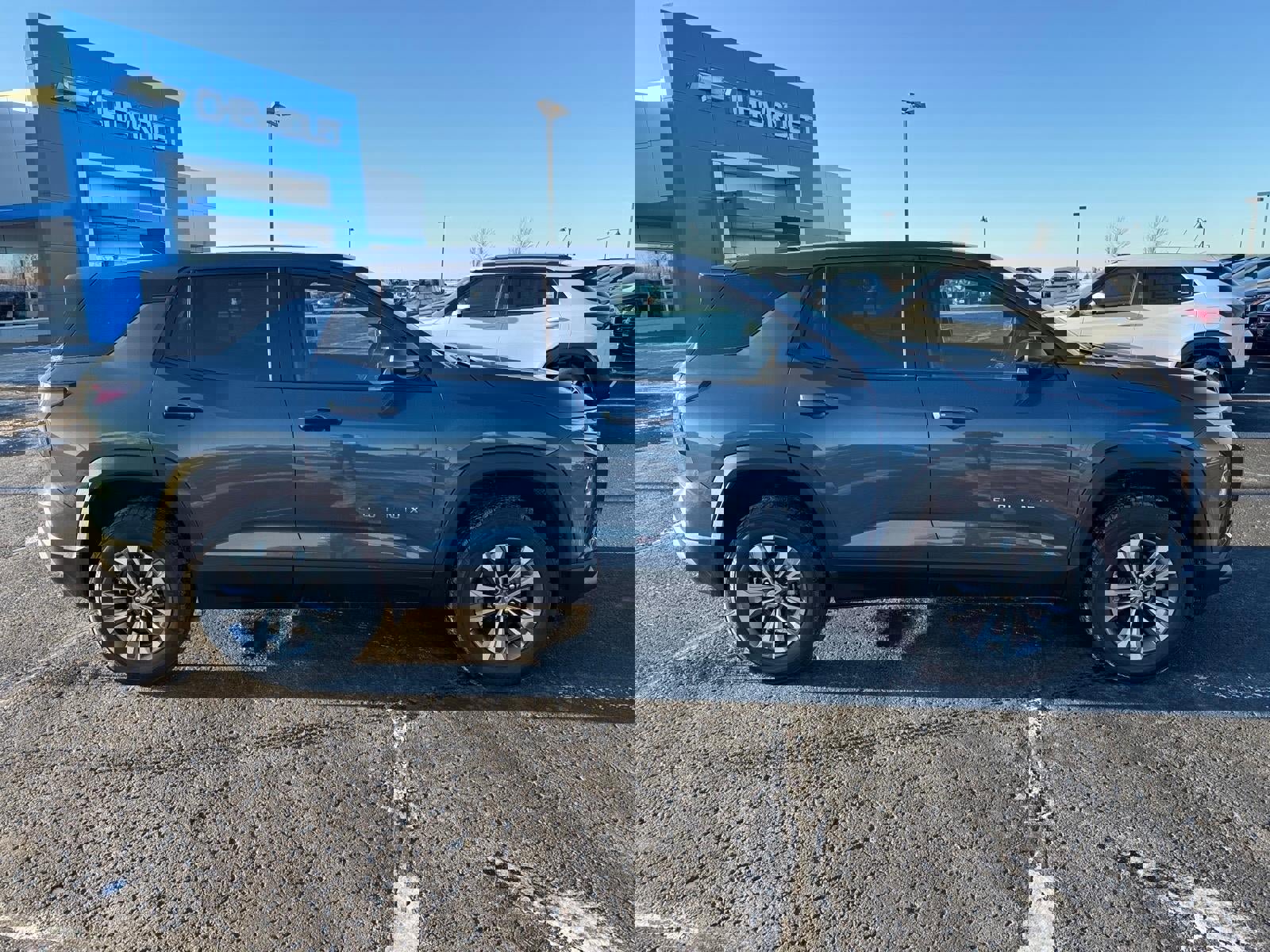 New 2026 Chevrolet Equinox LT image 2