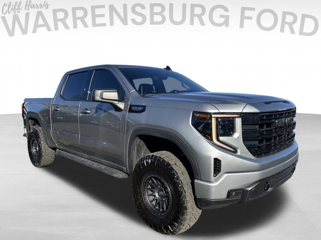 Used 2025 GMC Sierra 1500 Elevation image 1