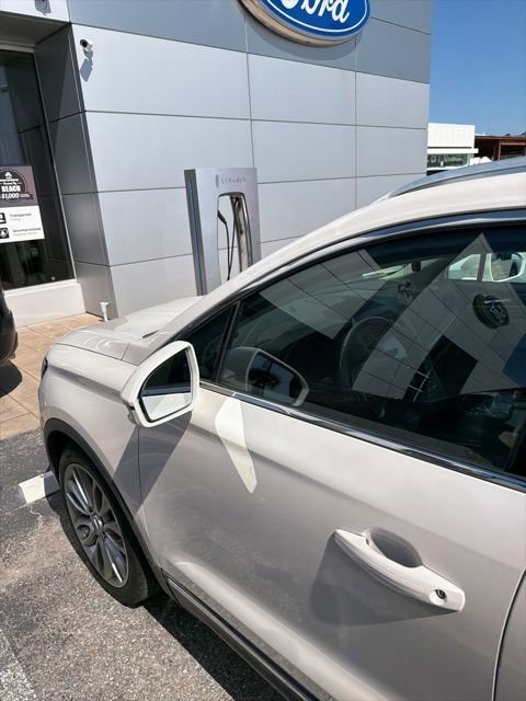 Used 2018 Lincoln MKC Reserve image 9