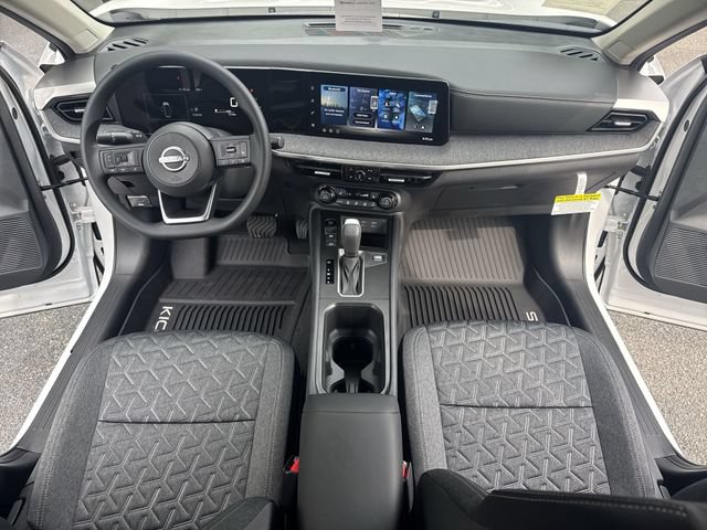 New 2026 Nissan Kicks SV FWD image 9