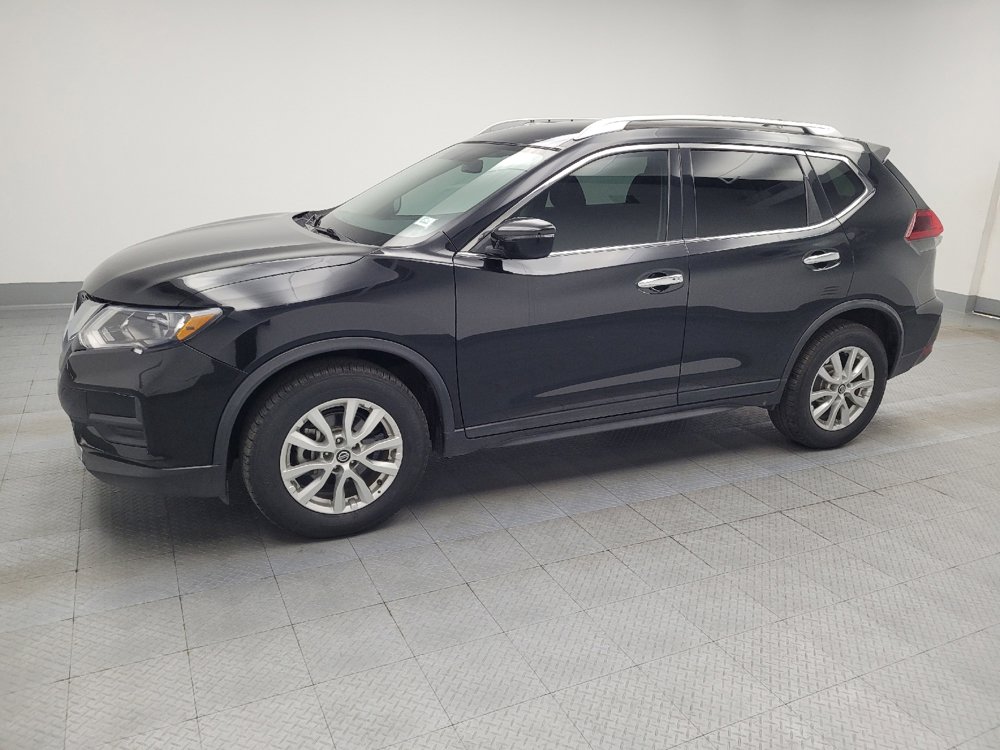 Used 2018 Nissan Rogue SV image 2