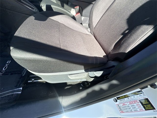 New 2025 Nissan Kicks Play S image 12