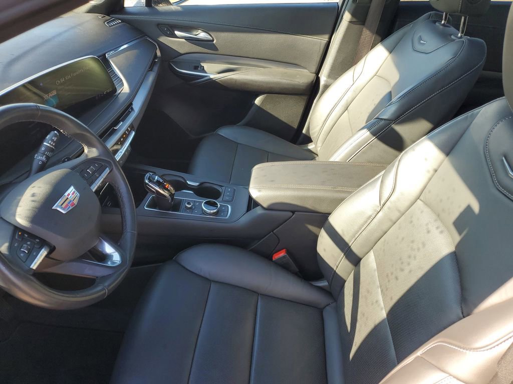 Certified 2024 Cadillac XT4 Premium Luxury image 5