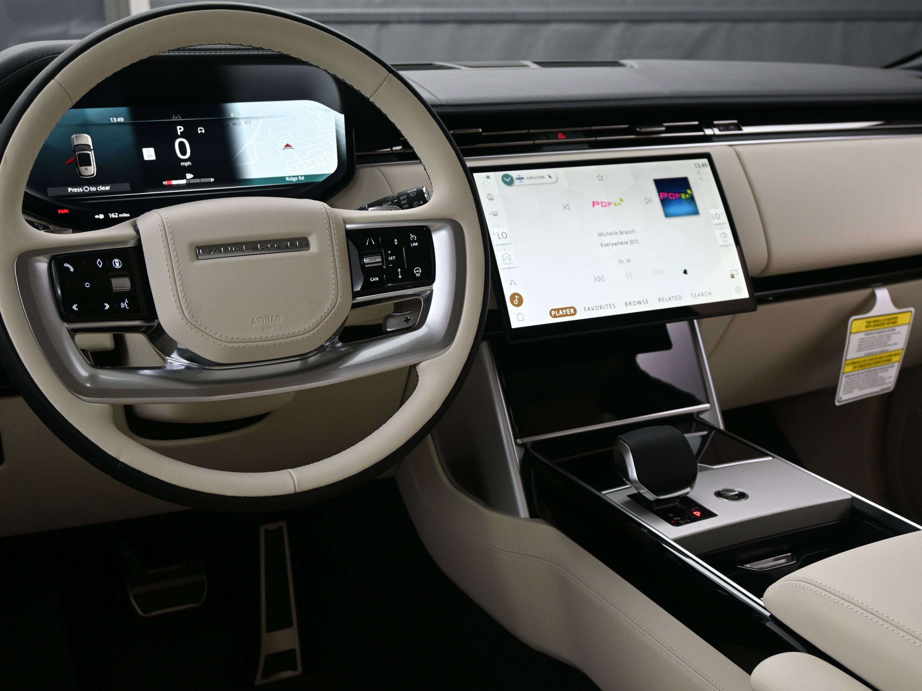 New 2025 Land Rover Range Rover SE image 7