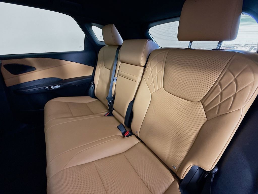 Used 2024 Lexus RX 350 Premium w/ Accessory Package (Z1) image 20