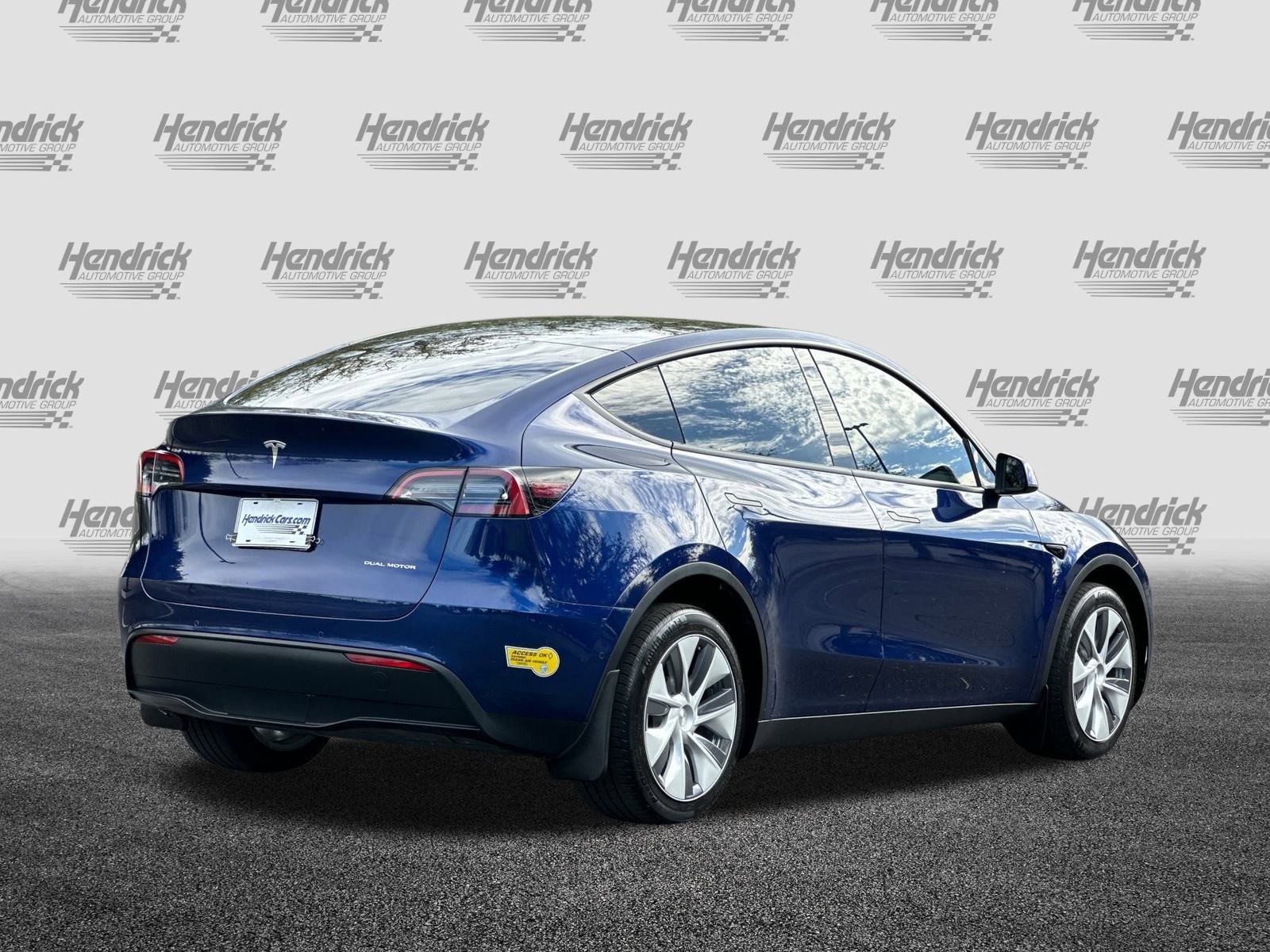 Used 2022 Tesla Model Y Long Range image 5