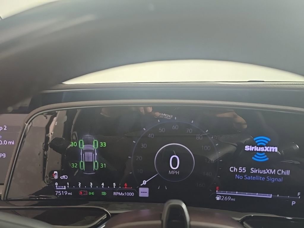 Certified 2024 Cadillac Escalade ESV Sport Platinum image 10