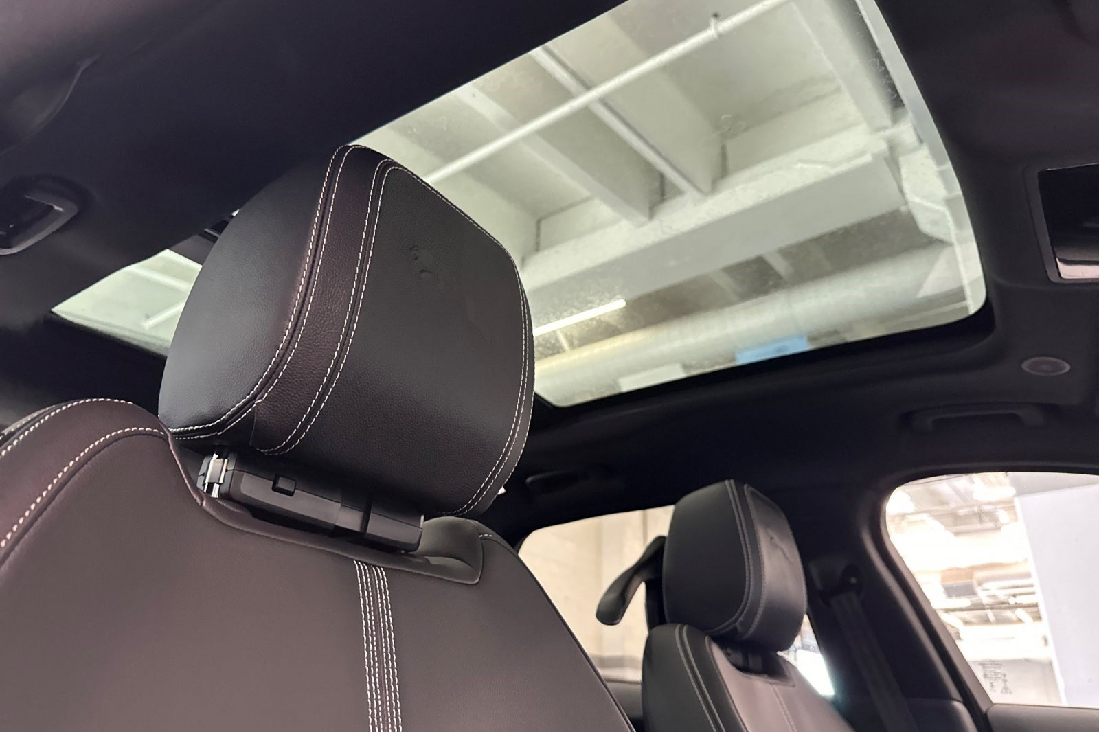 Used 2025 Jaguar F-PACE R-Dynamic S image 25