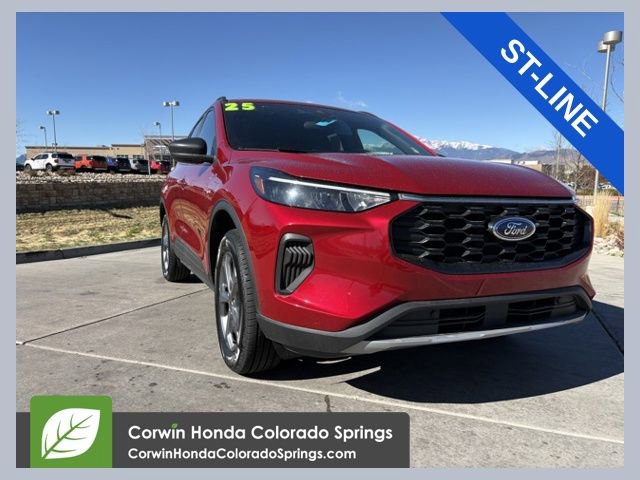 Used 2025 Ford Escape ST-Line image 1