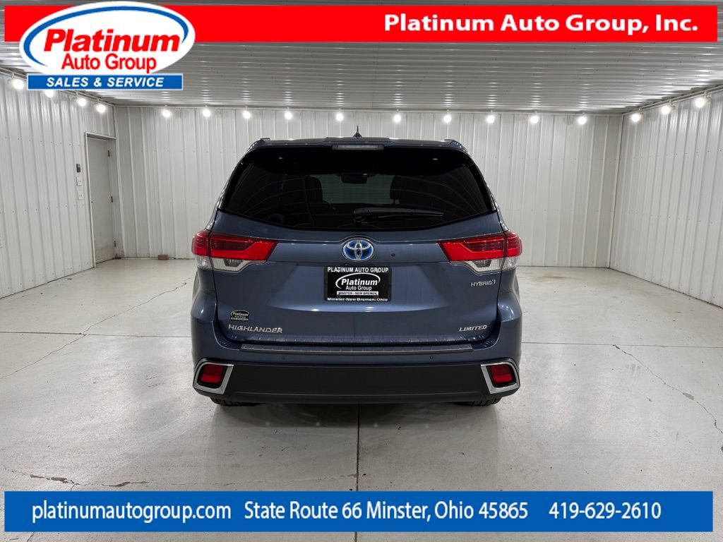 Used 2019 Toyota Highlander Limited Platinum AWD/4WD image 4