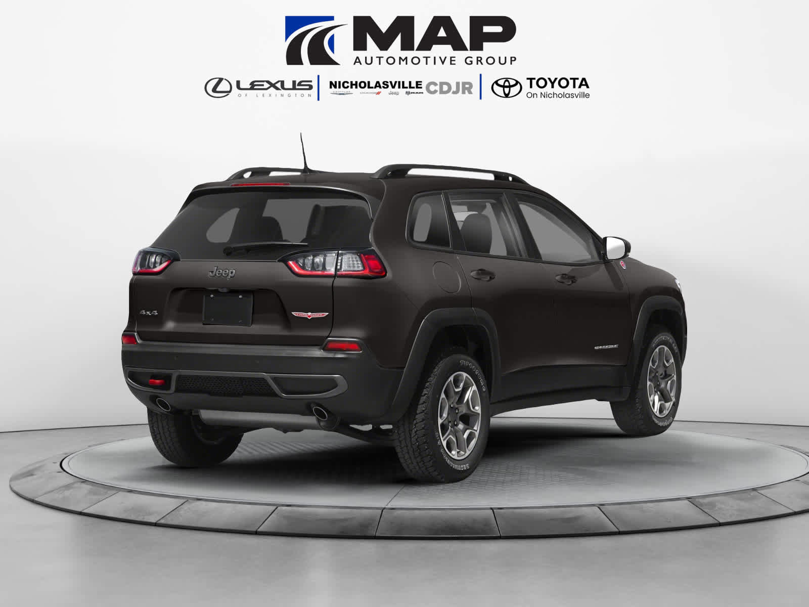 Used 2019 Jeep Cherokee Trailhawk w/ Comfort/Convenience Group AWD/4WD image 2