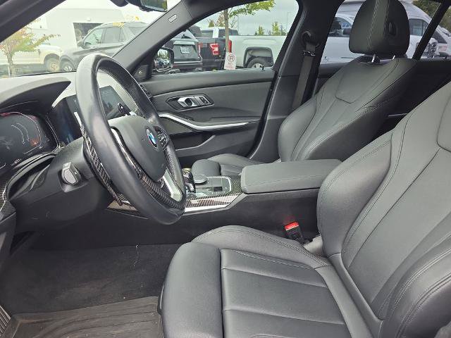 Used 2019 BMW 330i xDrive Sedan w/ Premium Package AWD/4WD image 5