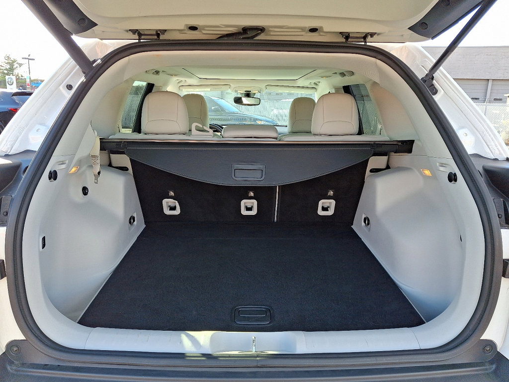 Used 2019 Jeep Cherokee Limited image 18