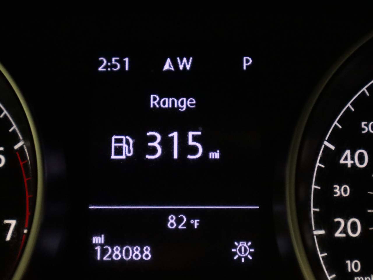 Used 2017 Volkswagen Golf SE FWD image 8