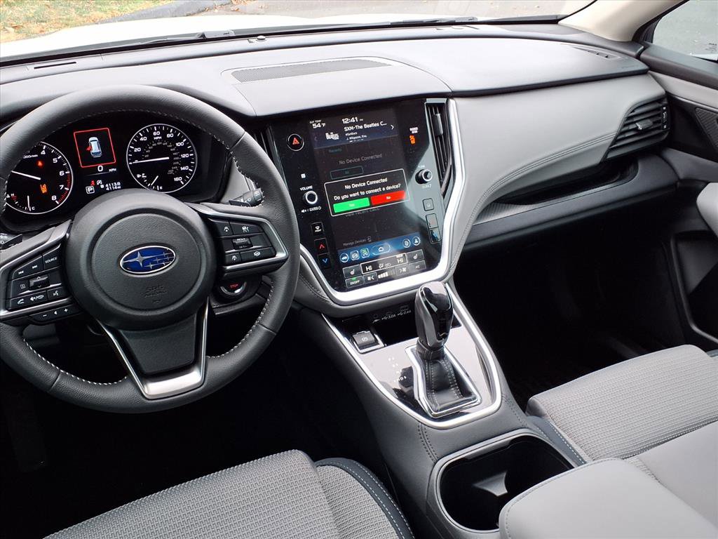 Used 2025 Subaru Outback Premium image 4