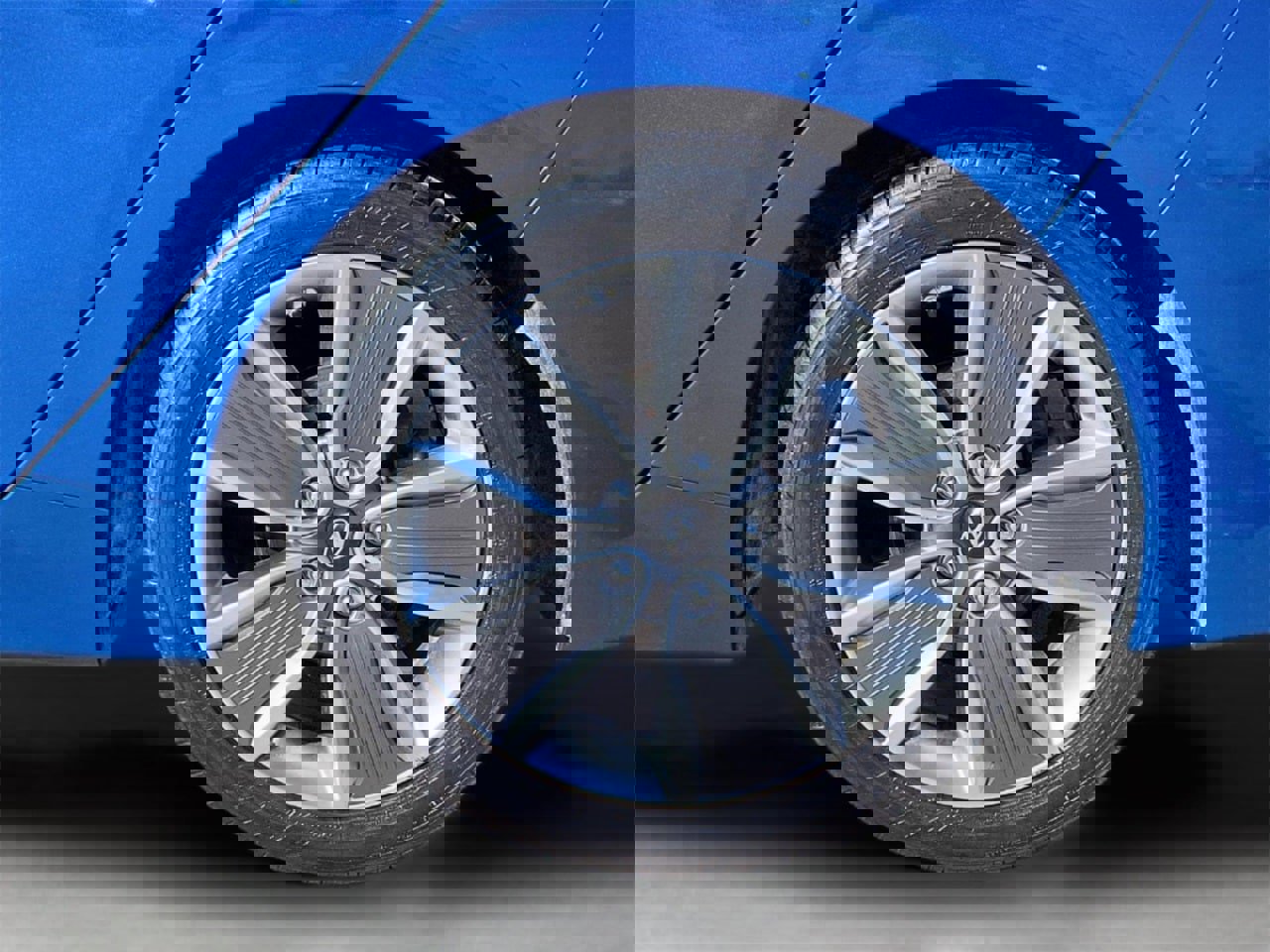 Used 2018 Hyundai Ioniq Limited w/ Limited Ultimate Package 03 image 3