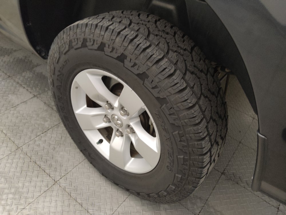Used 2021 RAM 1500 Classic SLT AWD/4WD image 31