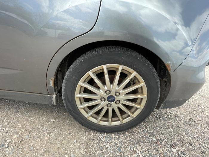 Used 2013 Ford C-MAX SEL FWD image 14