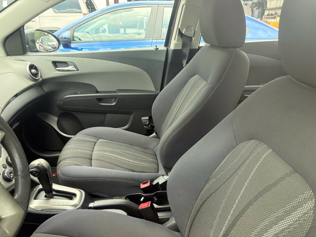 Used 2015 Chevrolet Sonic LT FWD image 17